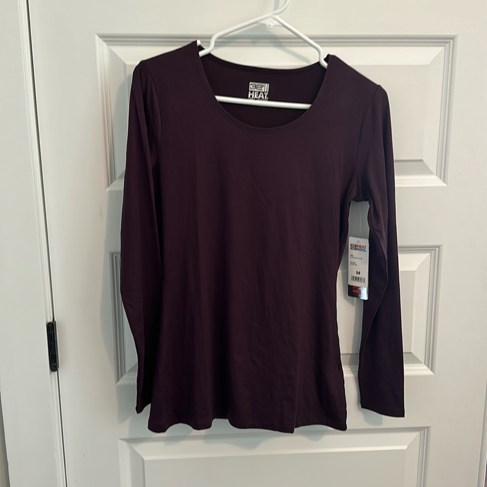 32 Degrees long sleeve base layer. Color Eggplant size M. NWT